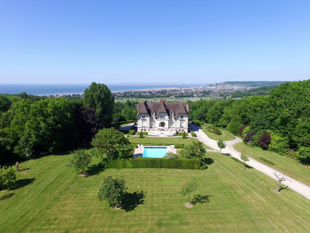 Manoir De Benerville Bed and Breakfast Deauville Exterior foto