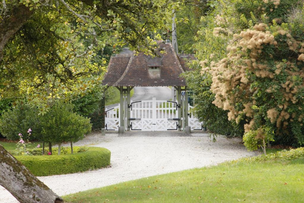 Manoir De Benerville Bed and Breakfast Deauville Exterior foto